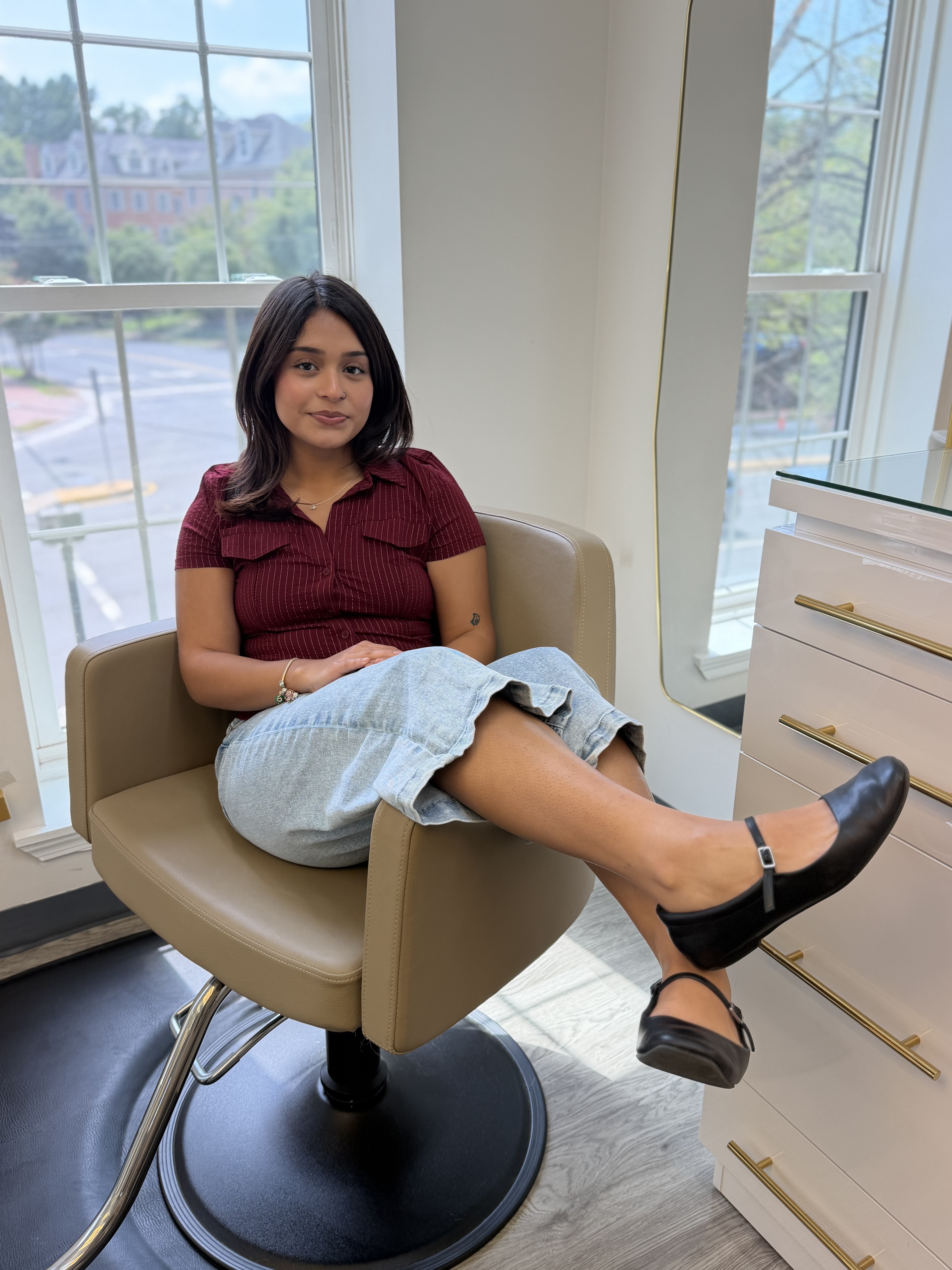 Emily, Salon Assistant & Emerging Initiate Artist at Renovaré